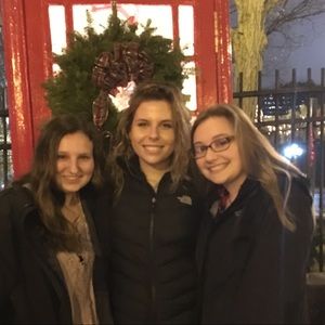 Meet your Posher, Lauren